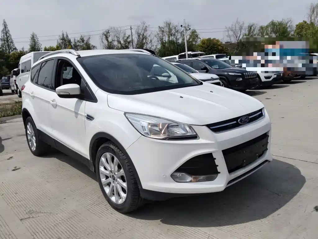 Ford Kuga 2016 — фото 22