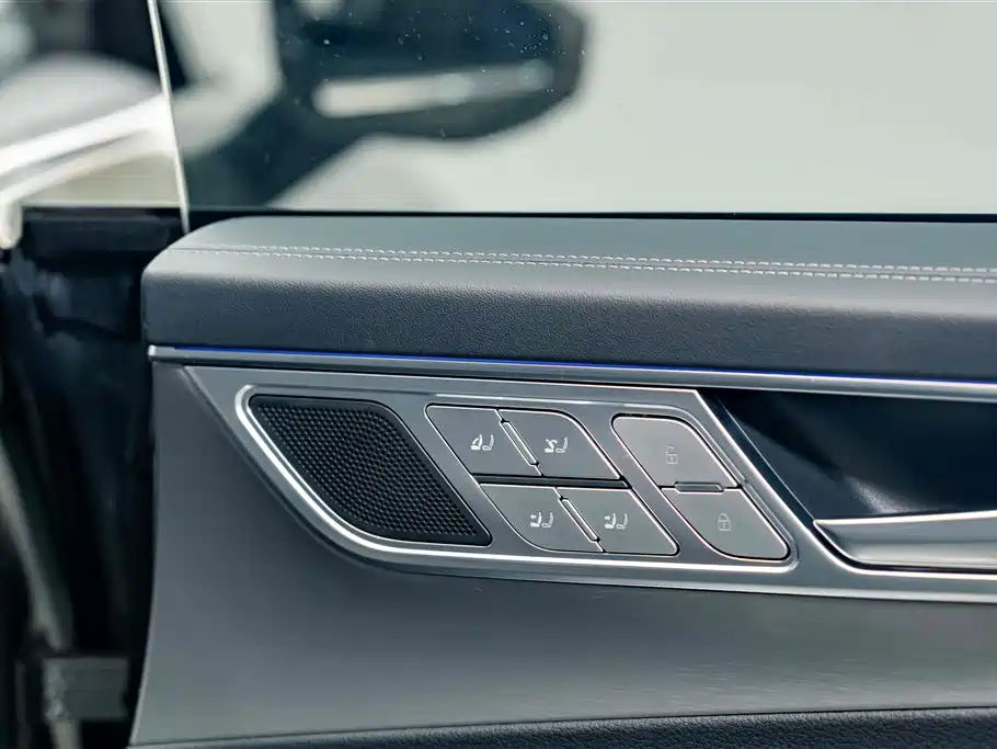 Audi A7L 2026 — фото 23