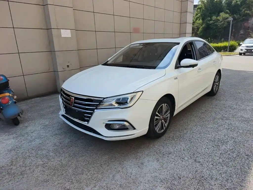 Roewe i5 2019 — фото 1