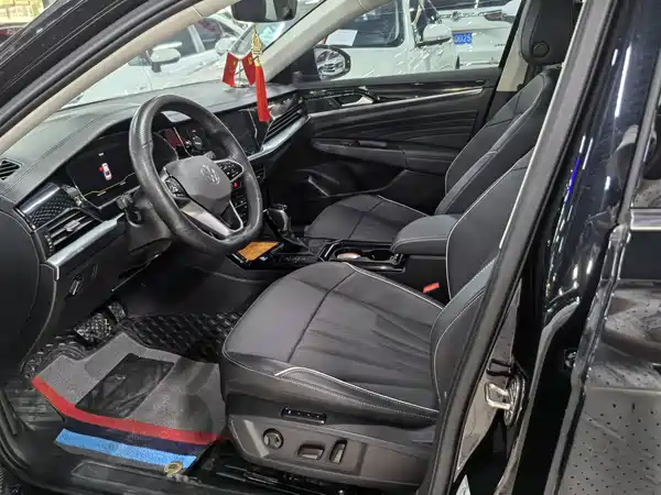 Volkswagen Passat 2024