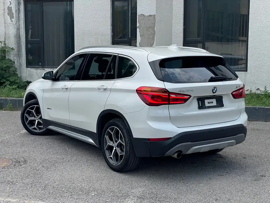 BMW X1 2017 — фото 4