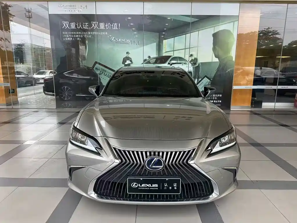 Lexus ES 2021 — фото 2