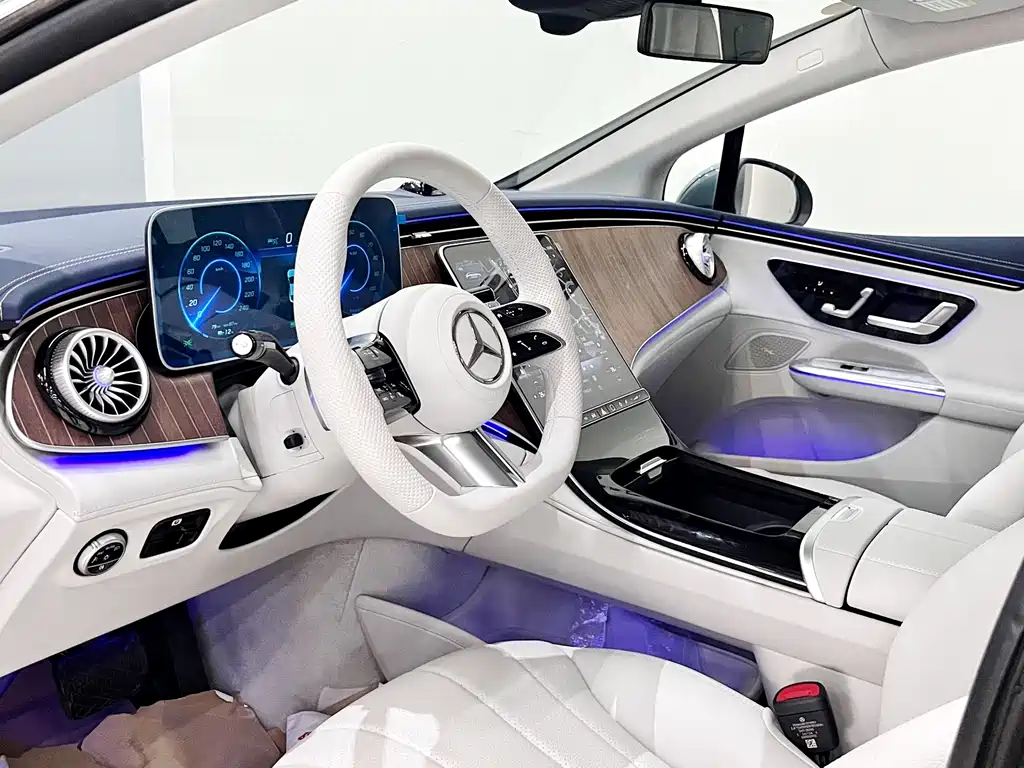Mercedes-Benz EQE 2025 — фото 12