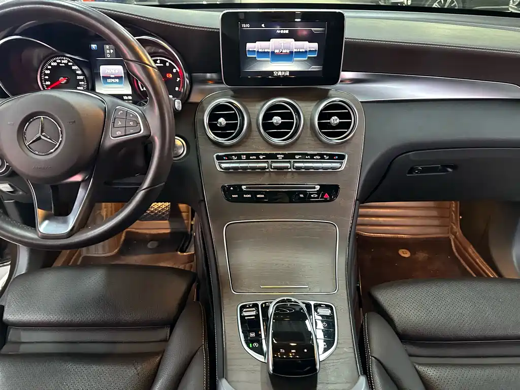 Mercedes-Benz GLC 2017 — фото 14