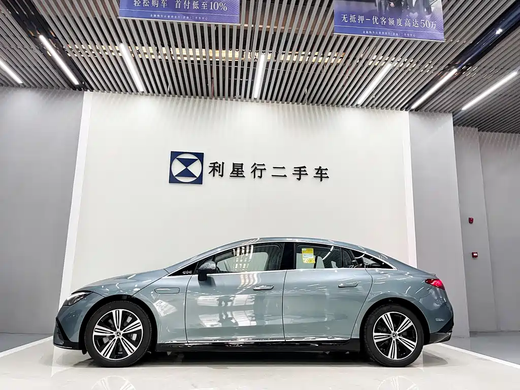 Mercedes-Benz EQE 2025