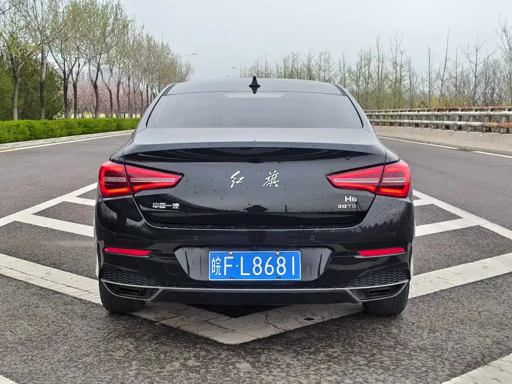 Hongqi H5 2023 — фото 11