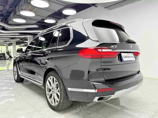BMW X7 2020