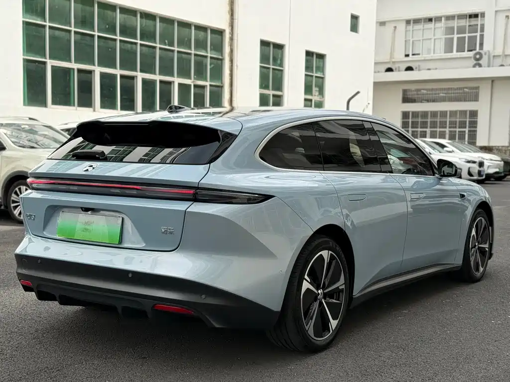 NIO ET5T 2025