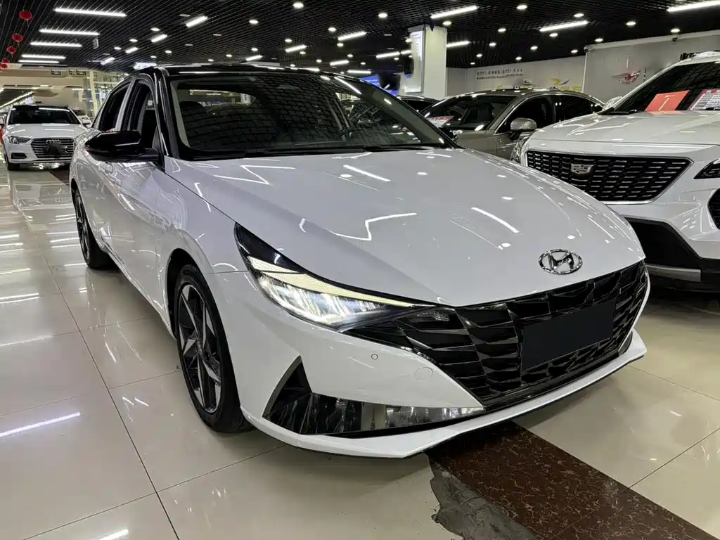 Hyundai Elantra 2020