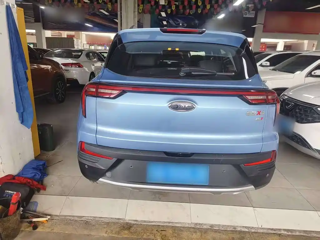 JAC X4 2021