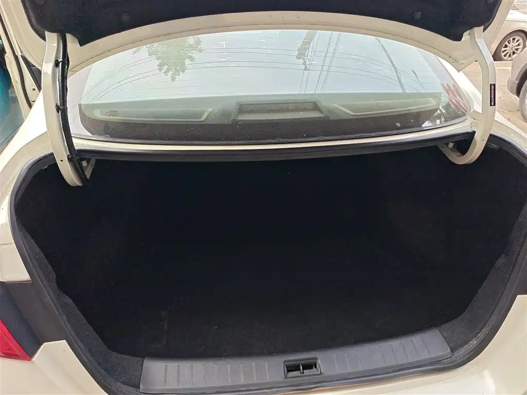 Nissan Sylphy 2021 — фото 19