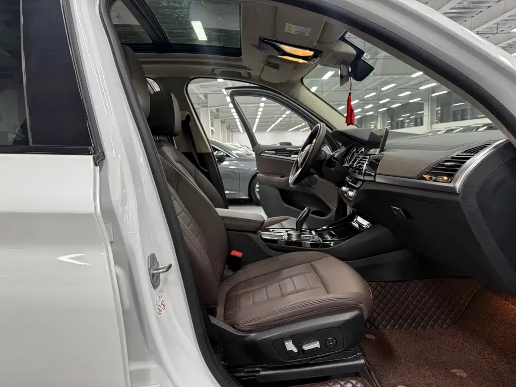 BMW X3 2019 — фото 12