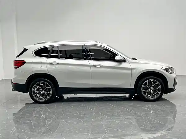 BMW X1 2021