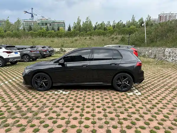 Volkswagen Golf 2022