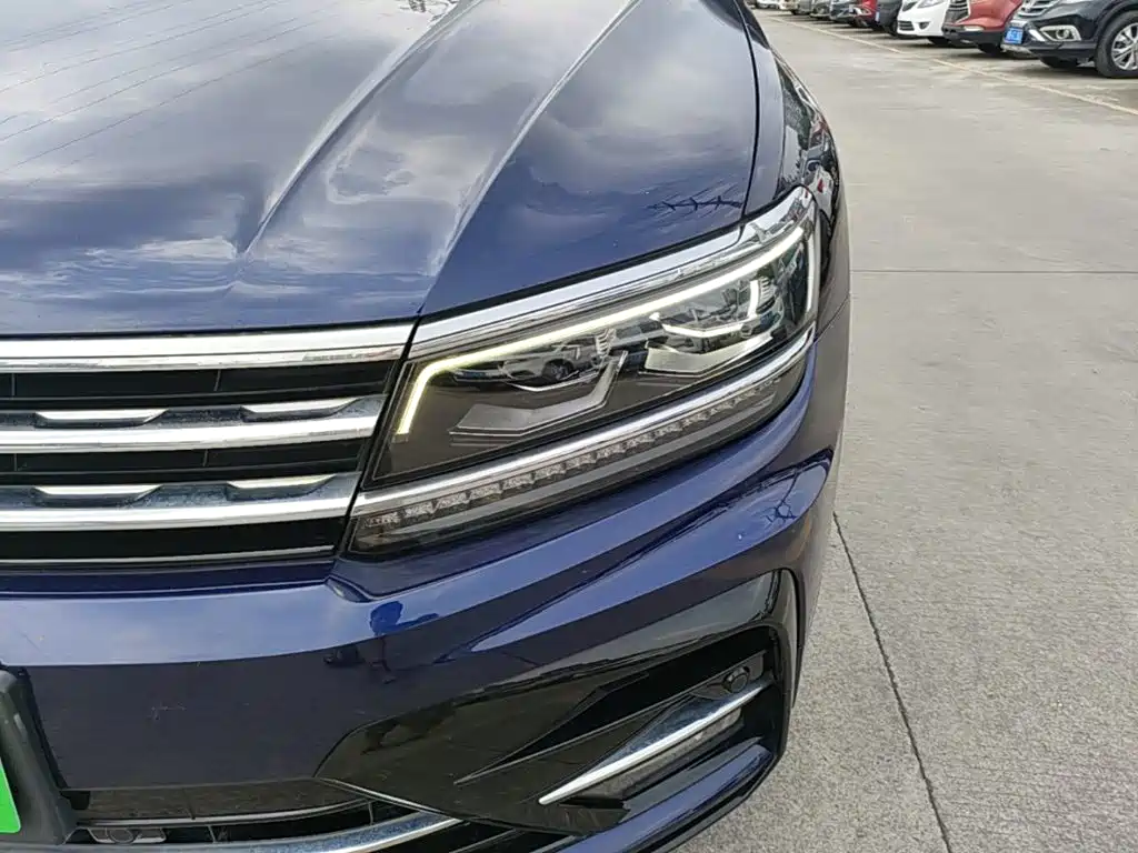 Volkswagen Tiguan 2018 — фото 24