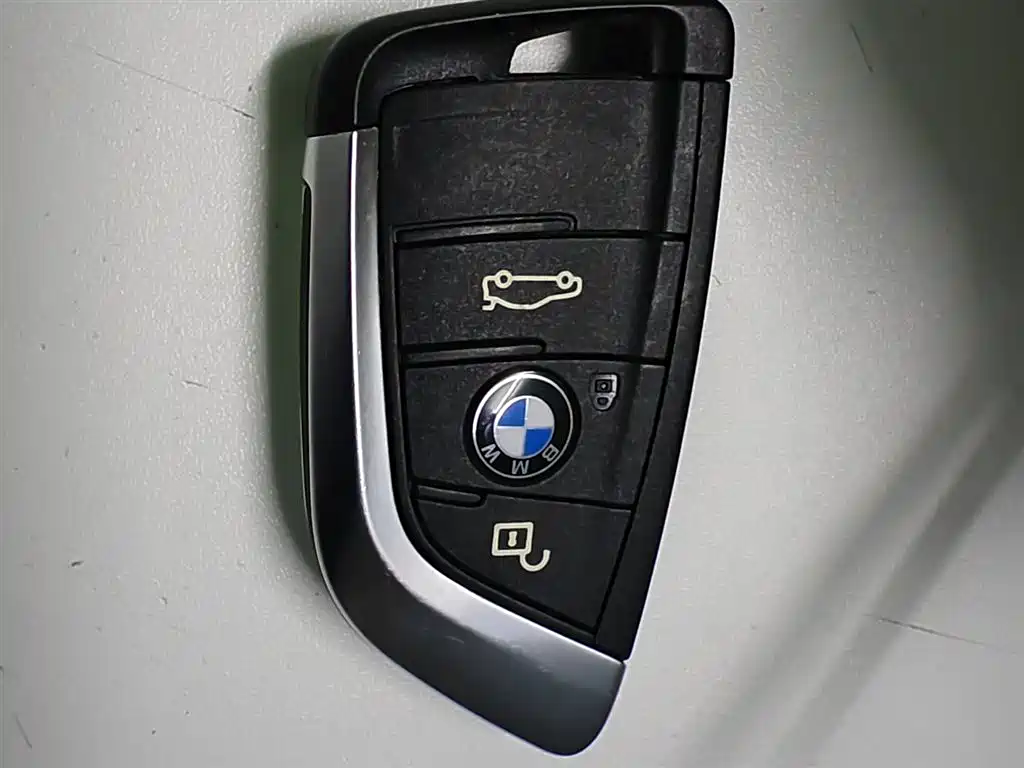 BMW 1 Series 2019 — фото 19