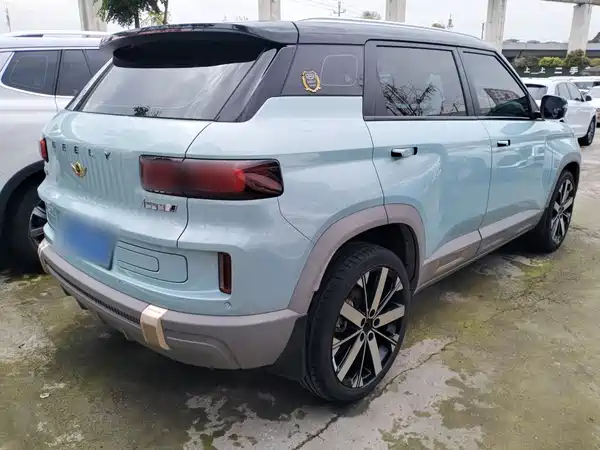 Geely ICON 2023