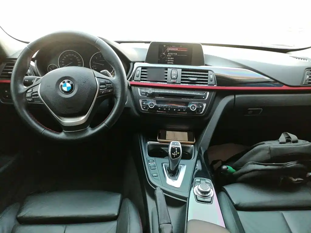 BMW 3 Series 2014 — фото 10