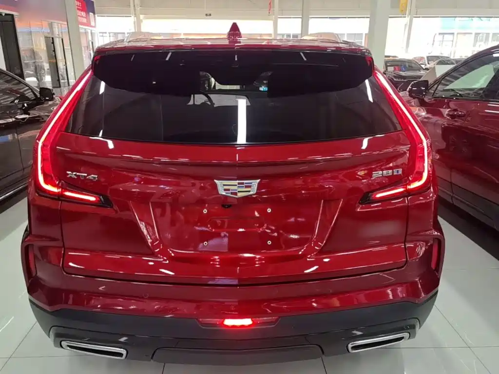 Cadillac XT4 2024 — фото 6