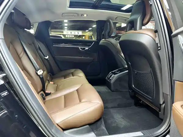 Volvo S90 2017