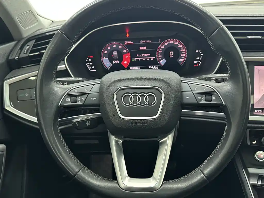Audi Q3 2022 — фото 12