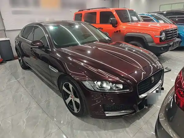 Jaguar XFL 2020