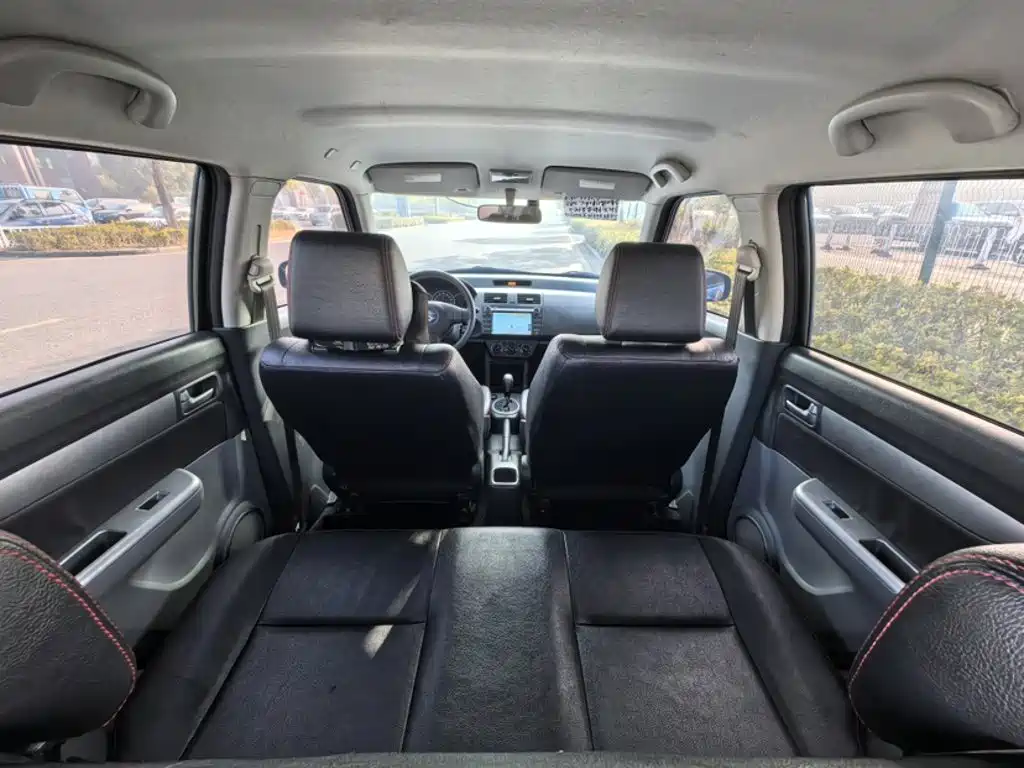 Suzuki Swift 2015 — фото 15