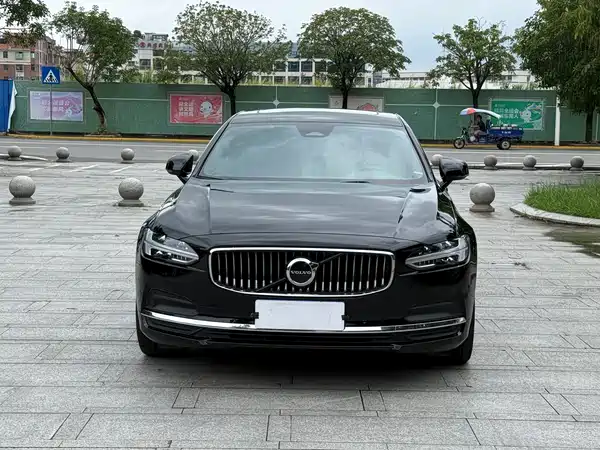 Volvo S90 2022