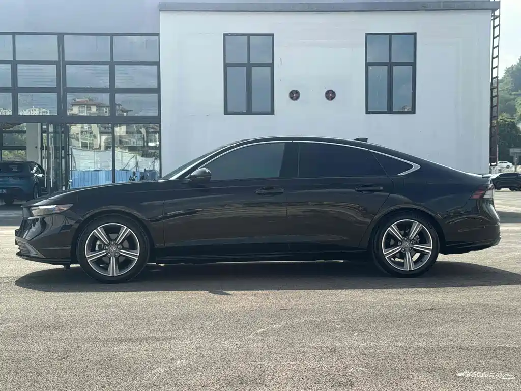 Honda Accord 2024 — фото 15