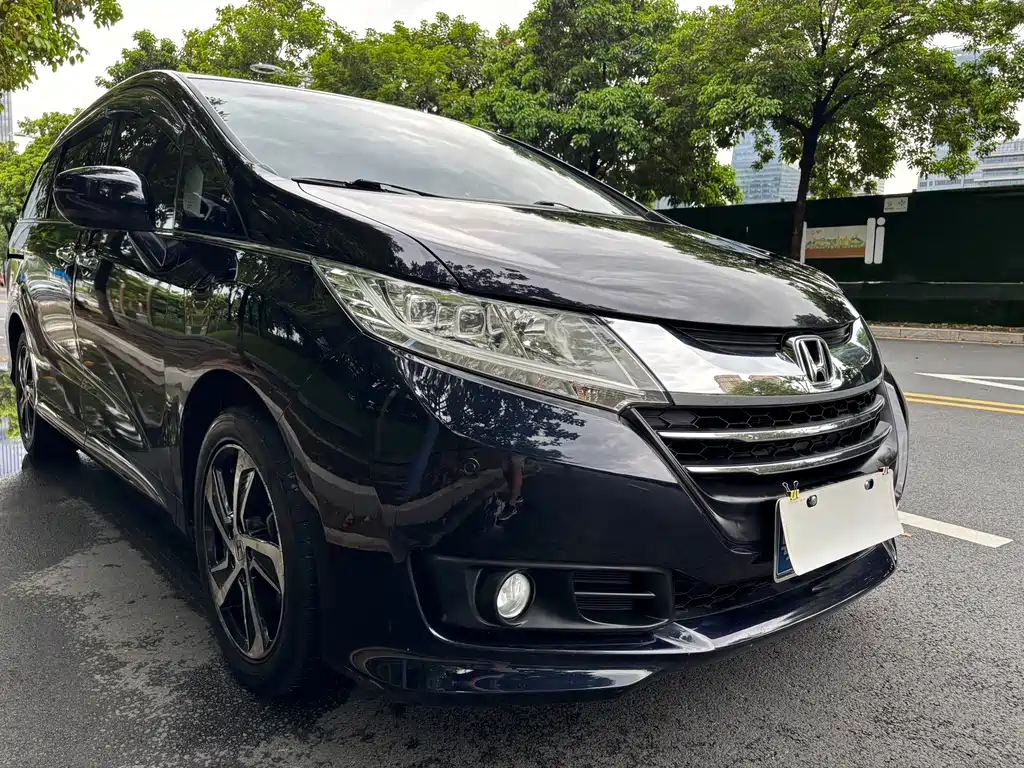 Honda Odyssey 2016 — фото 34
