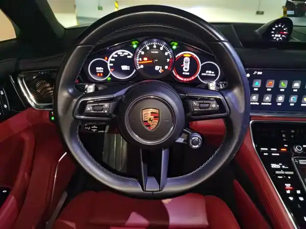 Porsche Panamera 2022