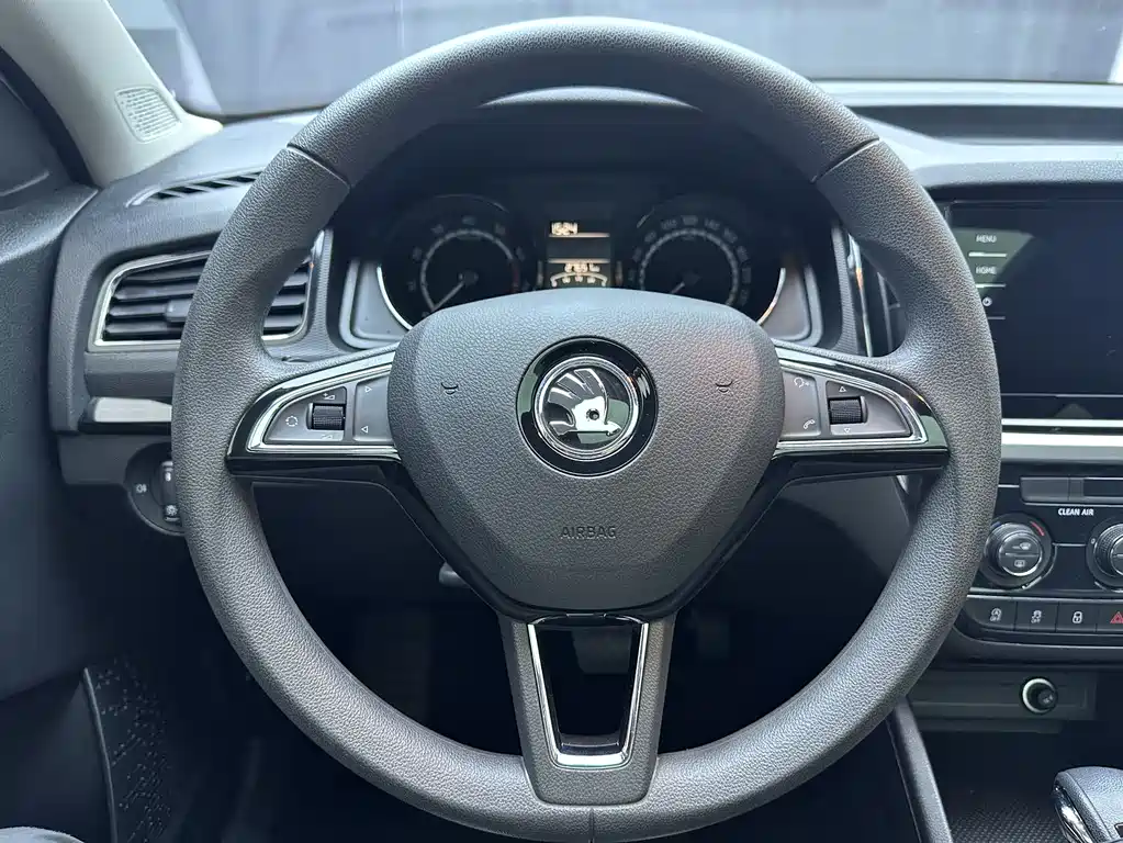 Skoda Kamiq 2022 — фото 12