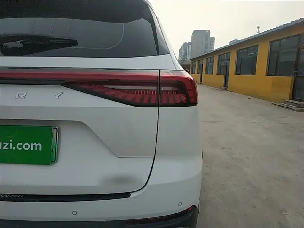 Chery Tiggo 8 PRO NEV 2023 — фото 8
