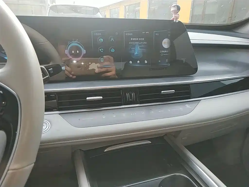 Chery Tiggo 8 PRO NEV 2023 — фото 13