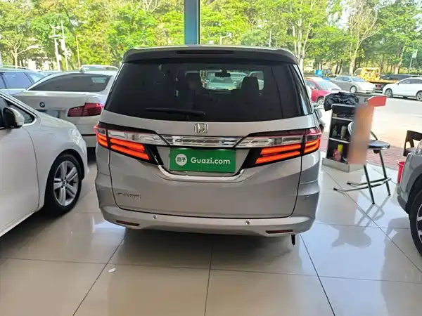 Honda Odyssey 2015