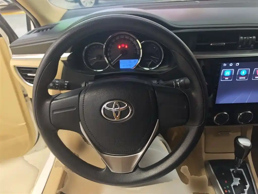 Toyota Corolla 2016 — фото 11