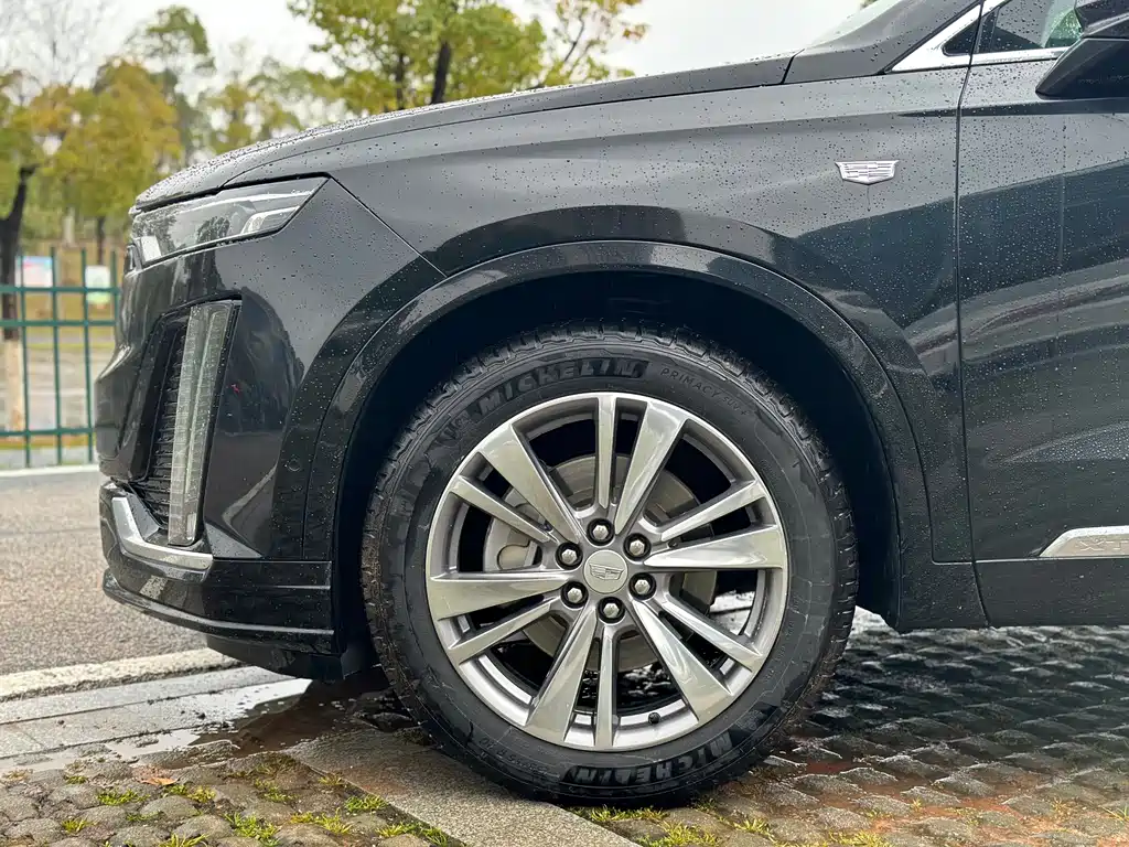 Cadillac XT6 2020 — фото 25