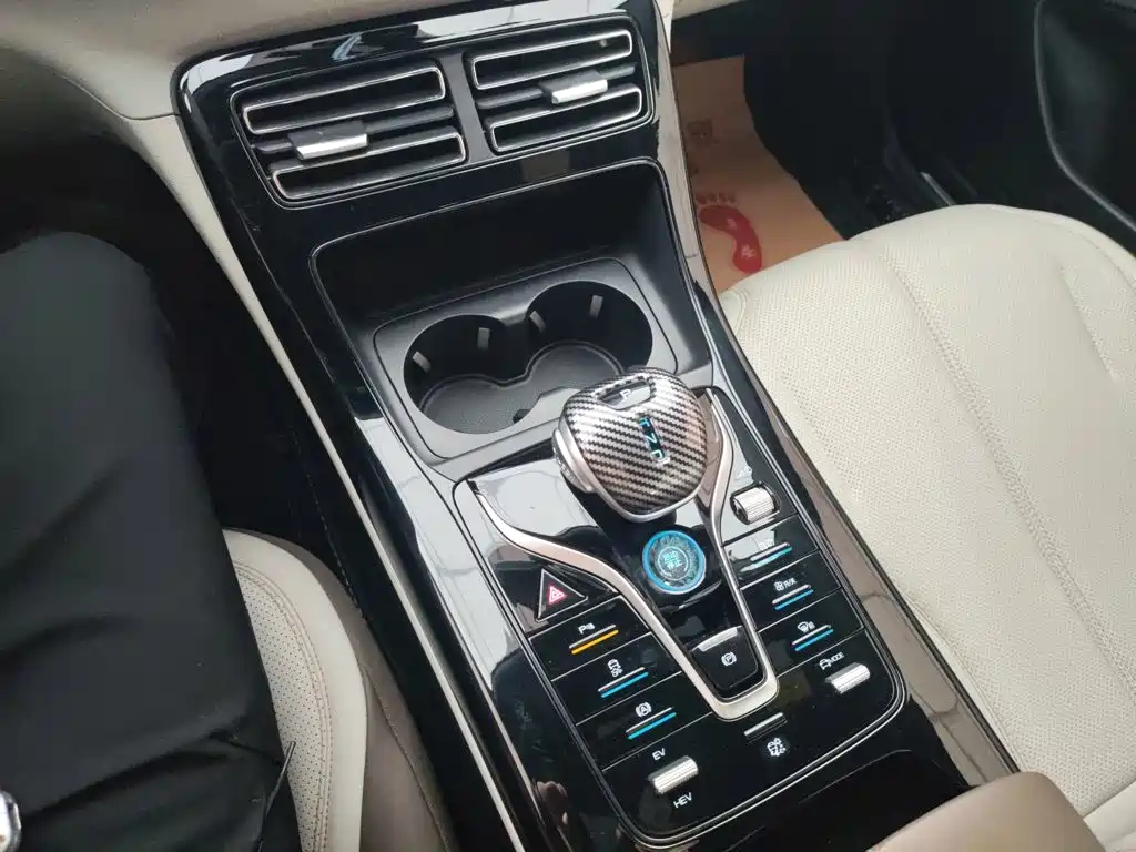 BYD Qin PLUS 2025 — фото 14