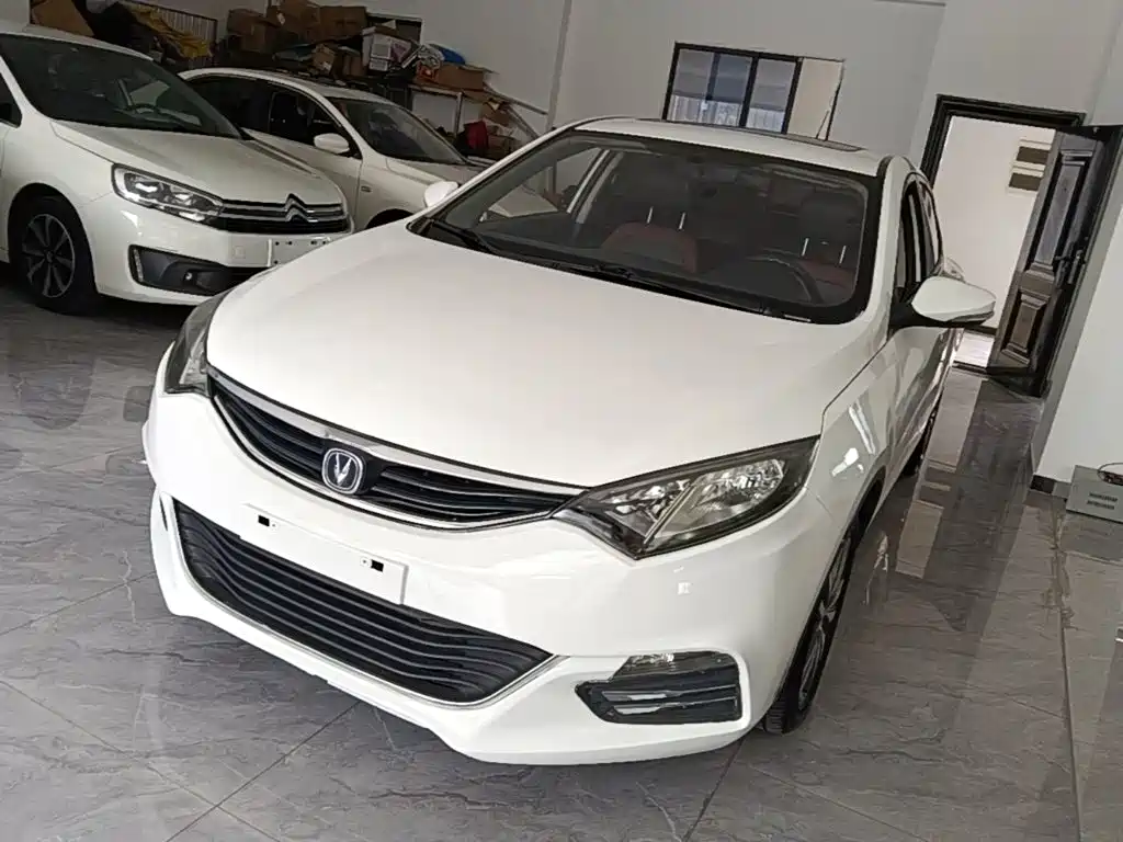 Changan Eado XT 2016 — фото 1