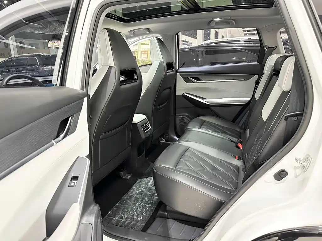 Changan CS75 PLUS 2024 — фото 6