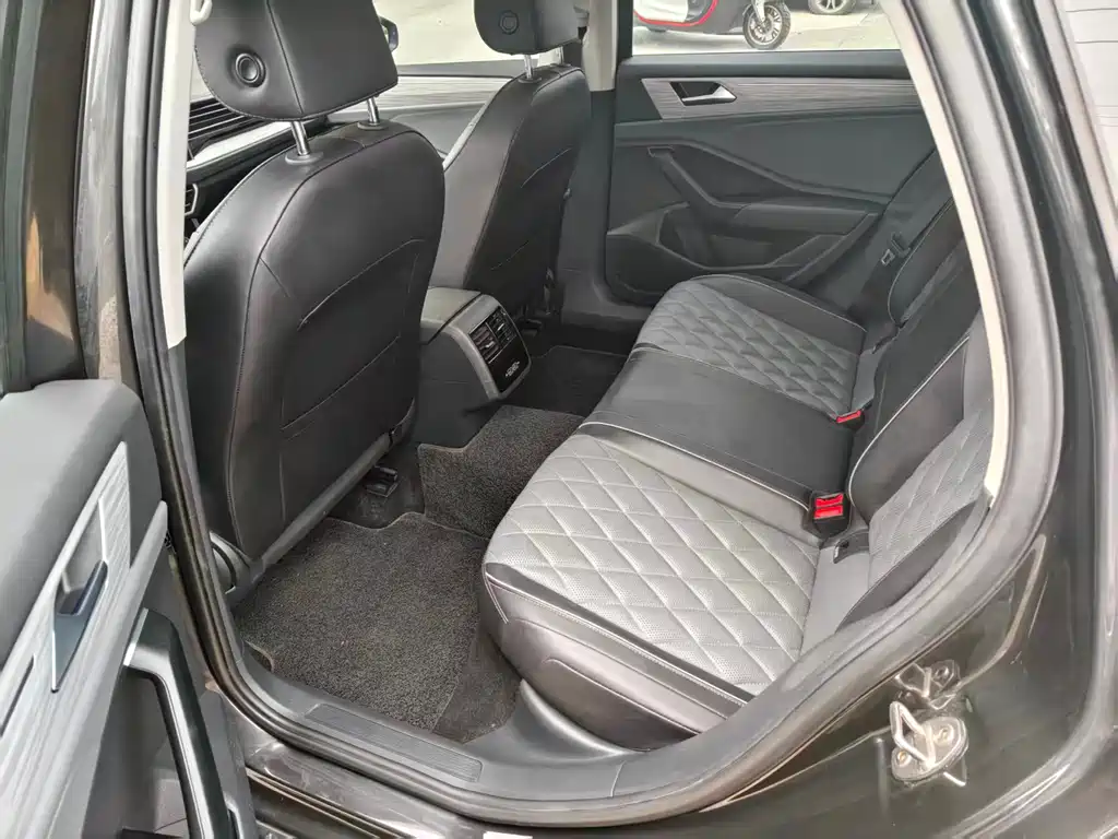 Volkswagen Sagitar 2024