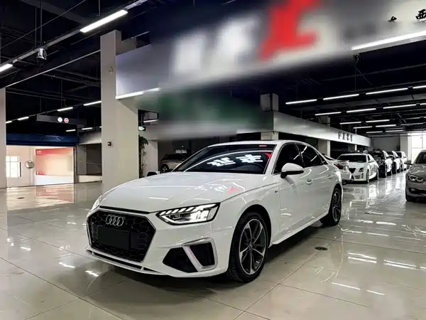 Audi A4L 2020
