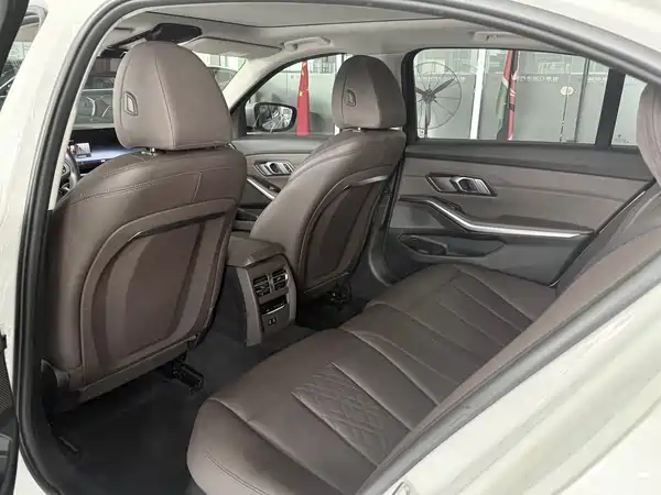 BMW 3 Series 2022