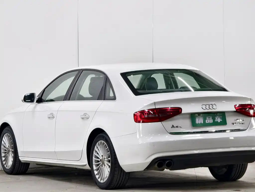 Audi A4L 2016