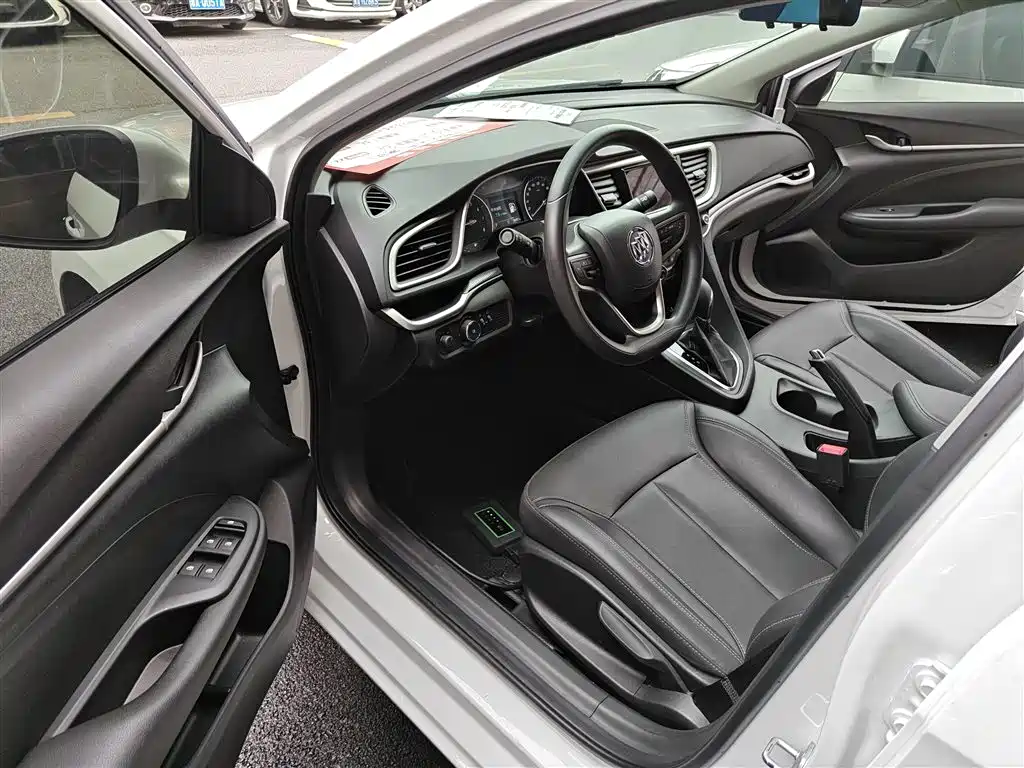 Buick Excelle 2022 — фото 16