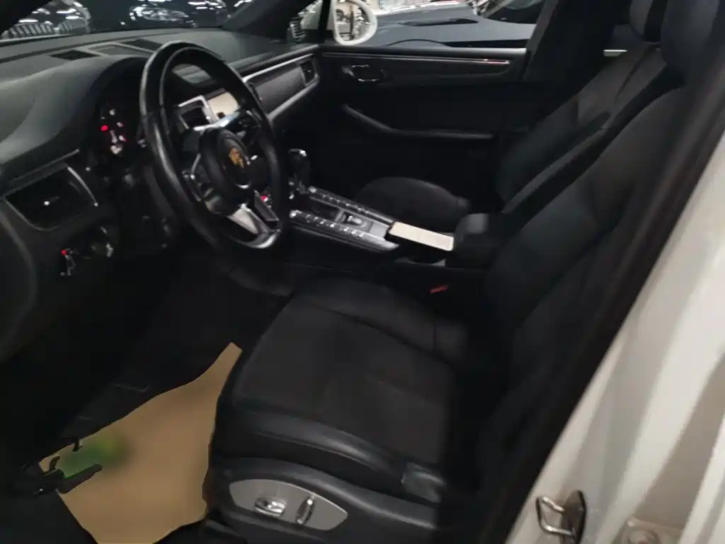 Porsche Macan 2015 — фото 15