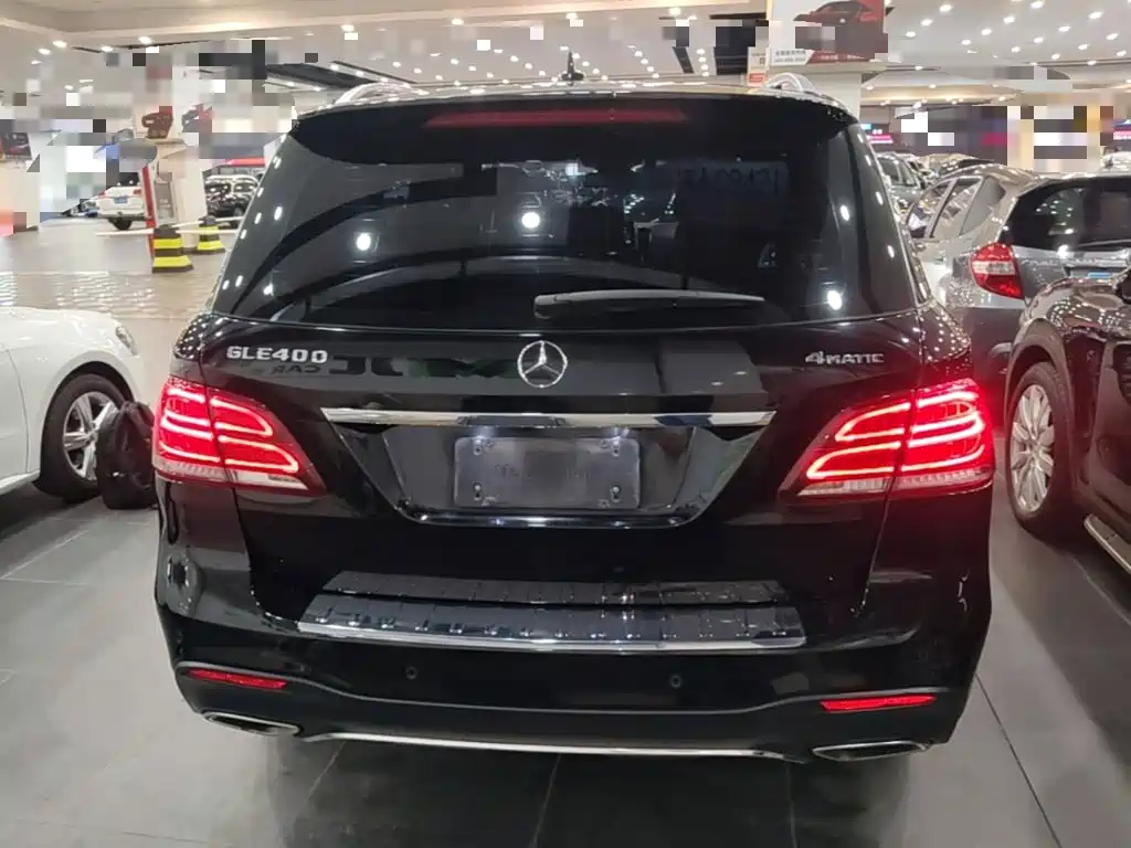 Mercedes-Benz GLE 2017 — фото 6