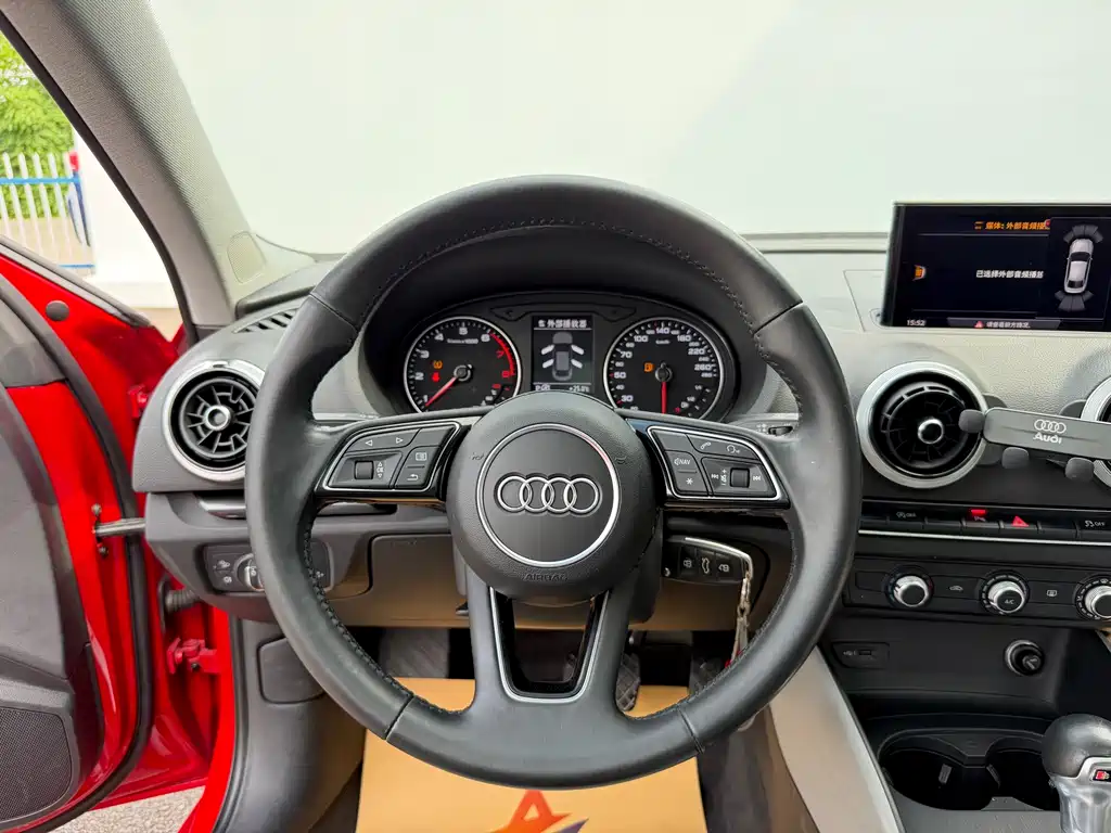 Audi A3 2017 — фото 12
