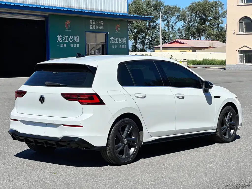 Volkswagen Golf 2022