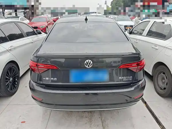Volkswagen Sagitar 2021